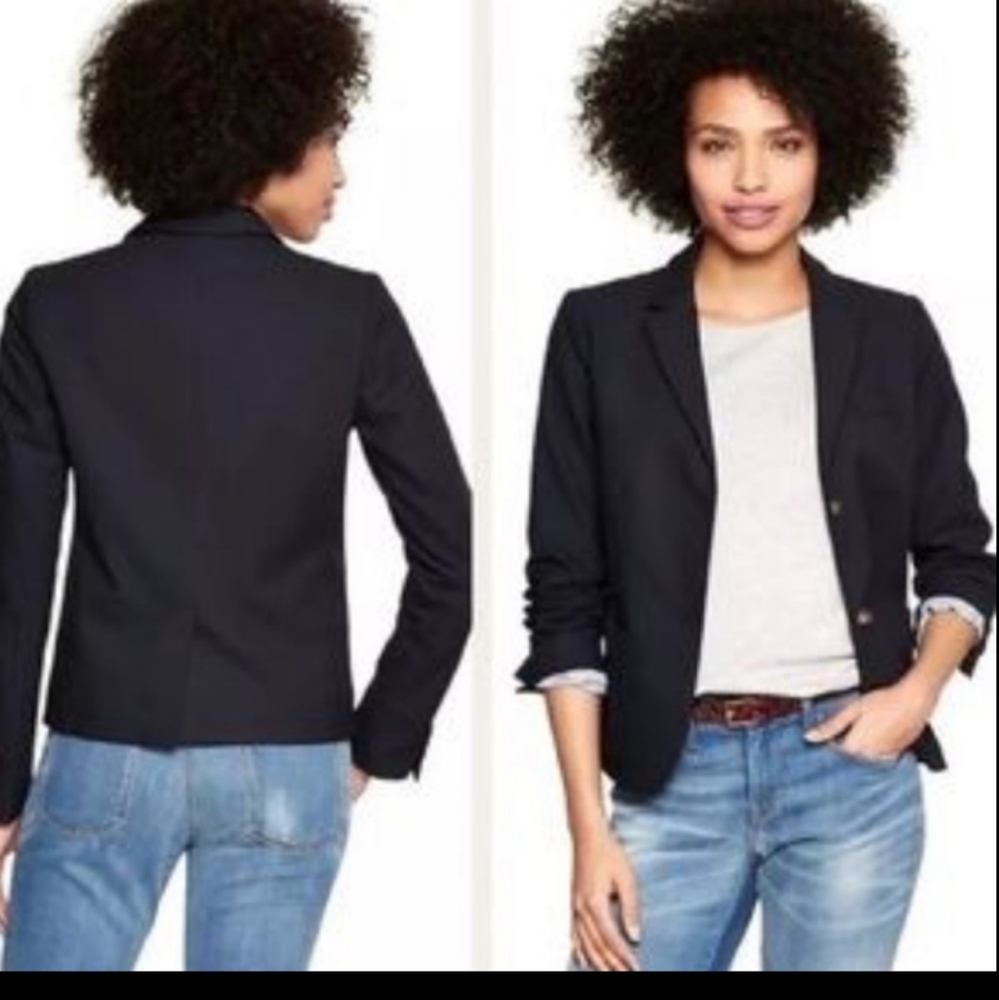 Crisp black Gap Academy blazer